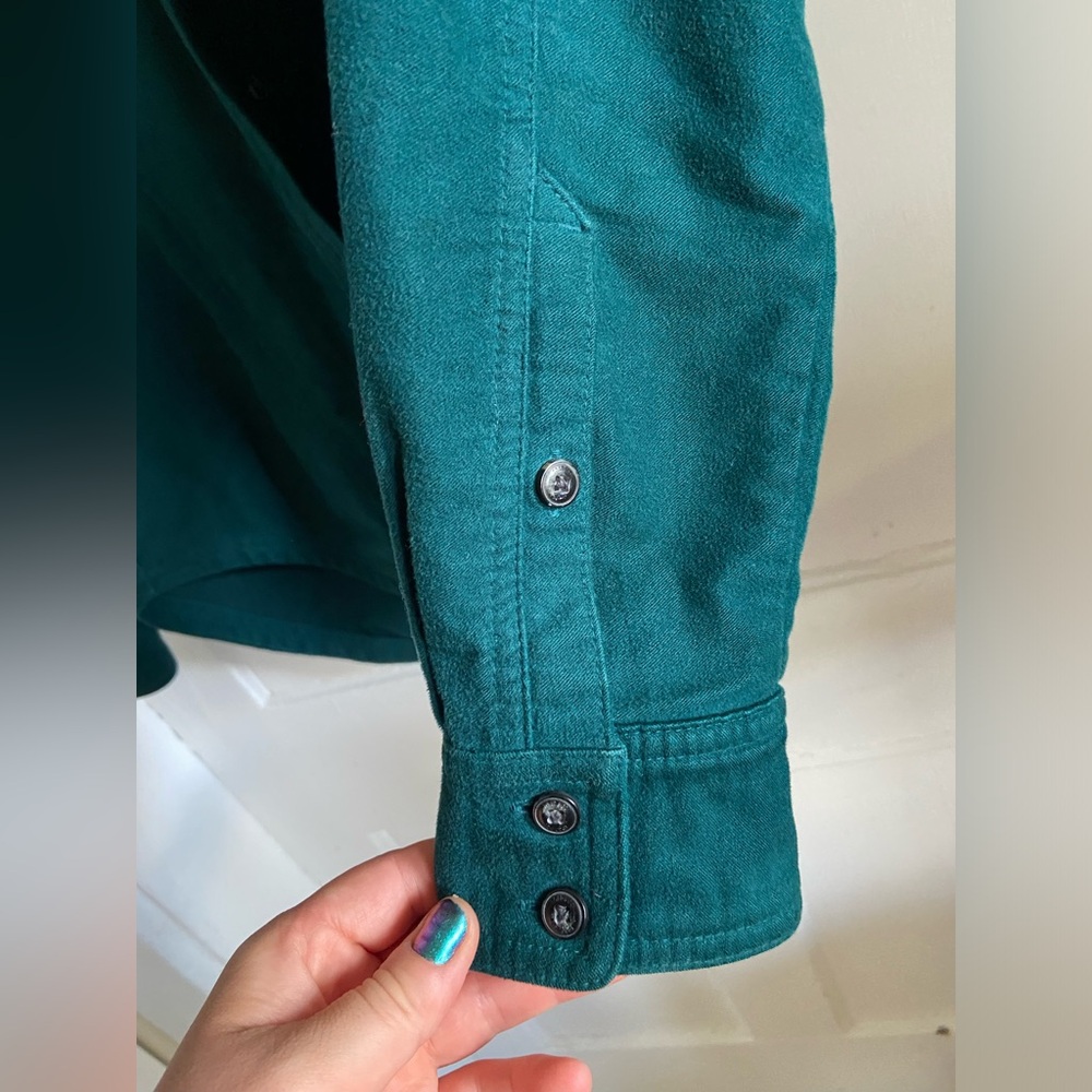 Toad&Co Women's Forest Green Button Down Shirt View 5